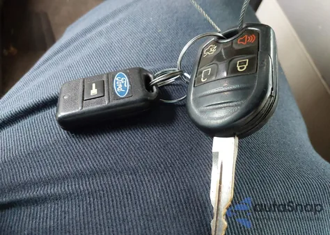 2013 Ford Expedition Limited from USA, damaged, VIN 1FMJU2A58DEF58391